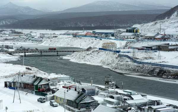 Kremlin Rules Out Kurils Transfer to Japan, Says Experts Working on Peace Treaty
