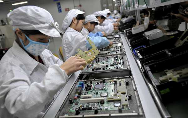 Foxconn Founder Urges Apple to Get Out of Mainland China – Reports