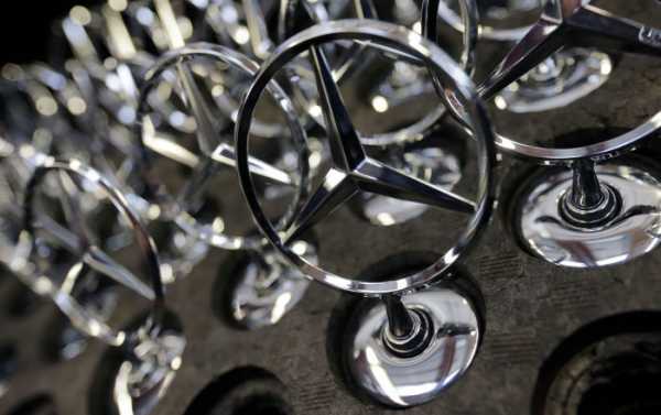 Sixty Thousand Mercedes-Benz Cars to Be Recalled Over 'Illegal Shutdown Device' - Reports