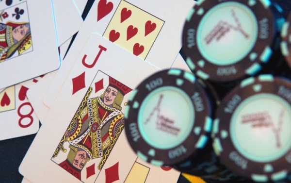 'Superhuman' AI Created By Facebook Defeats Pro Players In Six-Sided Poker Game