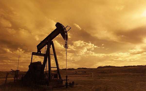 Brent Oil Price Drops Below $58 per Barrel for First Time in Six Months