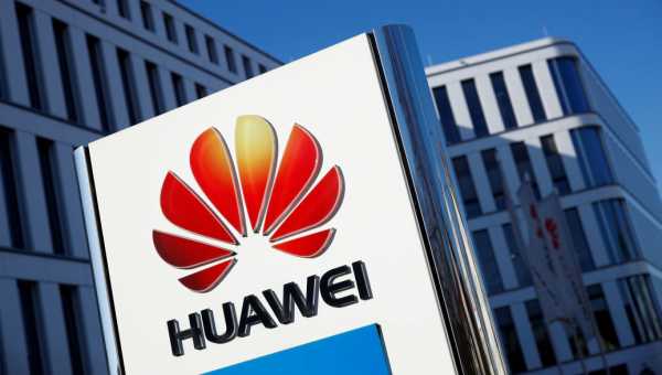 Germany Can’t Set Up 5G Network Without China’s Huawei, Interior Minister Says
