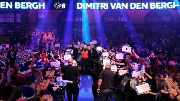 PDC World Darts Championship, 2020-21: Tournament gets under way with fans in place for one night only