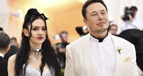 Elon Musk’s Girlfriend Grimes Says She’s ‘Ready to Die’ on Mars