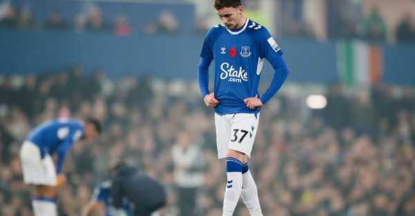 Everton midfielder James Garner ruled out for two months with back problem