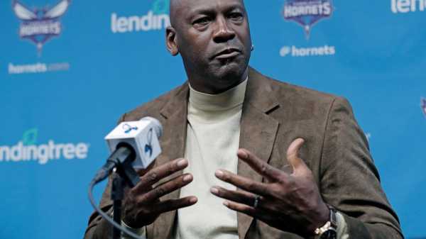 Michael Jordan selling majority ownership stake in Charlotte Hornets