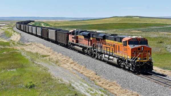 Federal board sides with Navajo coal company, says BNSF Railway must ship to Canadian port