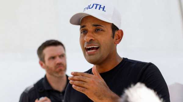 Vivek Ramaswamy says he wouldn’t seek to charge Biden if elected president