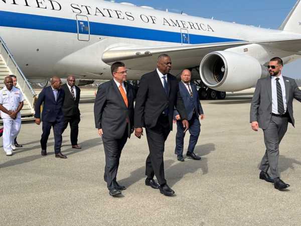 Defense Secretary makes historic visit to Papua New Guinea