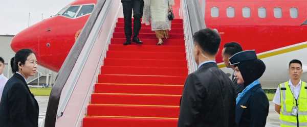 Indonesian President Widodo arrives in China and plans talks with Chinese leader Xi
