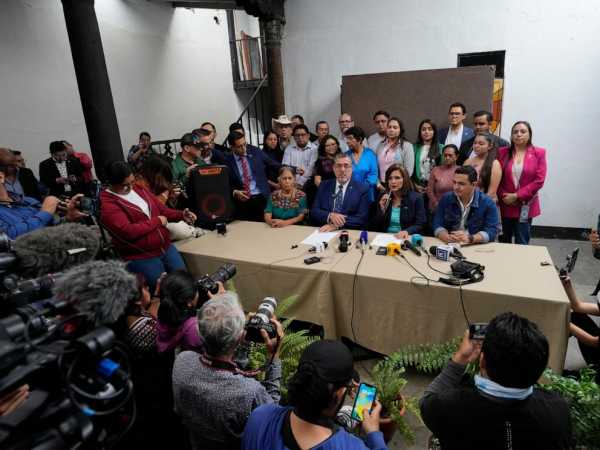 Guatemala’s political turmoil deepens as 1 candidate is targeted and the other suspends her campaign