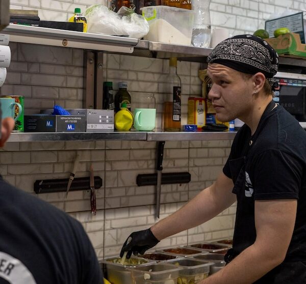 Business owners in Ukrainian front-line city adapt