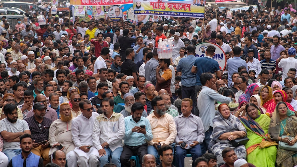 Bangladesh’s ruling party holds rally to denounce ‘violent opposition protests’ ahead of elections