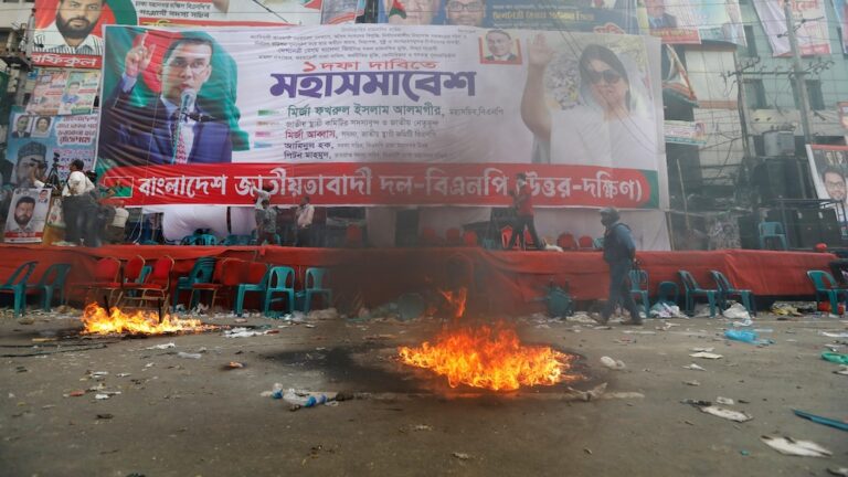 Bangladesh police arrest a key opposition leader as violence leaves 3 dead and many injured