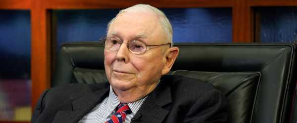 Berkshire Hathaway’s Charlie Munger gives $40 million in stock to California museum