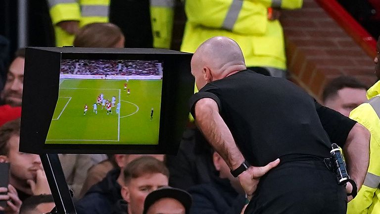 VAR in spotlight once again as Liverpool, Arsenal and Wolves all face the harsh side of video technology
