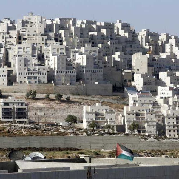 Israel-Palestine conflict: what are Israeli settlements?