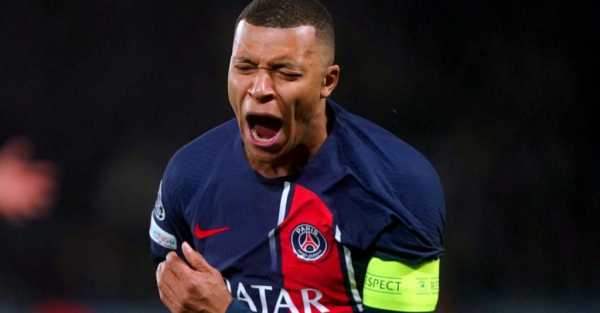Kylian Mbappe helps 10-man PSG to victory against Le Havre