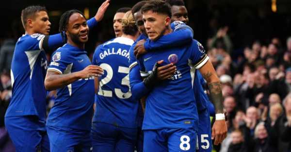 Chelsea hold on to beat Brighton despite playing second half with 10 men