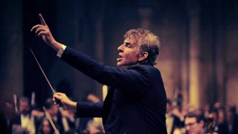 “Maestro” Honors the Chaotic Charisma of Leonard Bernstein