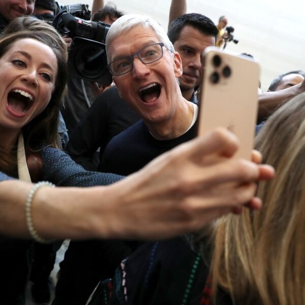 The antitrust lawsuit against Apple that could dethrone the iPhone, explained