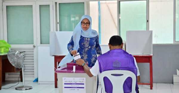 Voting begins for Maldives Parliament, as India and China vie for influence
