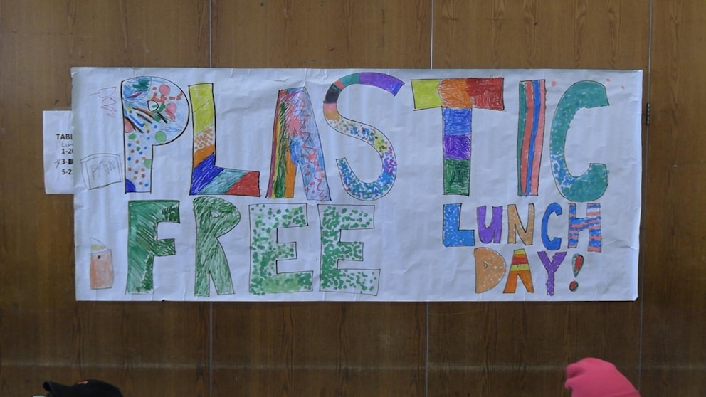 Video The Power of Us: Plastic-free school lunch