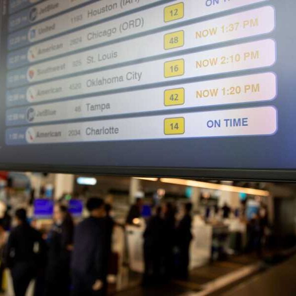 What the White House’s new flight delay refund rule means for you