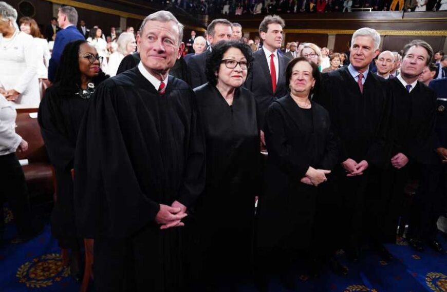 Supreme Court justices are the most powerful, least busy people in Washington