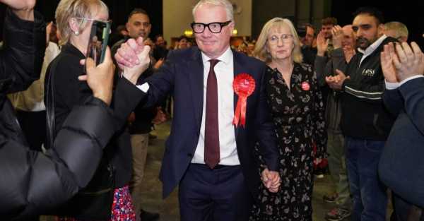 Labour dominates UK mayoral elections