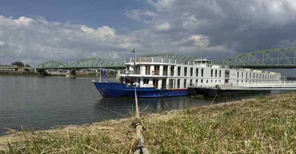 Two dead and five missing after Danube boat collision in Hungary