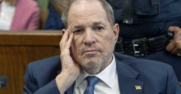 Harvey Weinstein back in New York court following hospital stay