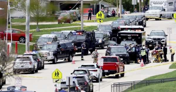 Authorities in Wisconsin say gunman ‘neutralised’ outside school