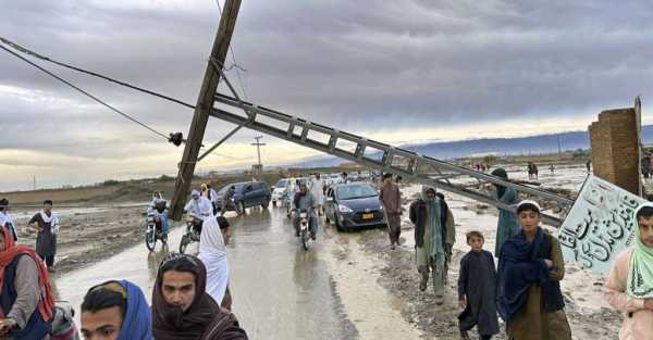Flash floods kill hundreds in Afghanistan, Taliban says