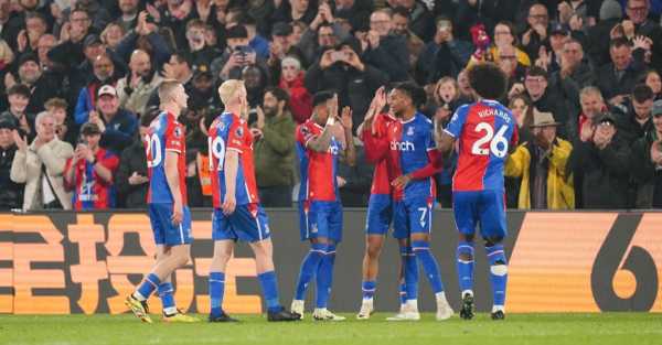 Manchester United humiliated after thumping Palace win