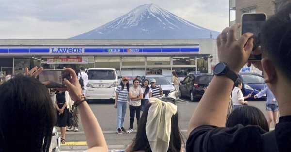 Town building big screen to block view of Mount Fuji in bid to deter tourists