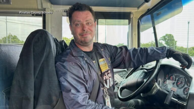 Video Florida school bus driver spreads positivity on his route