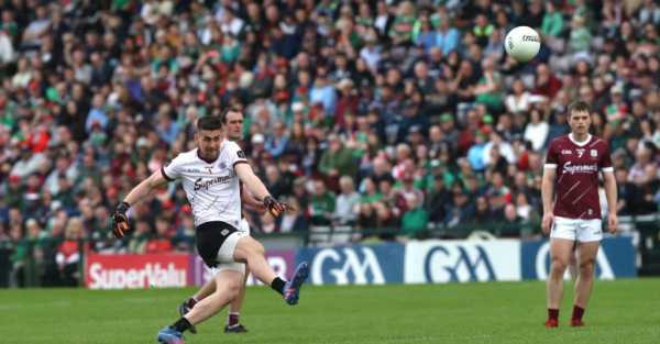 GAA: Galway win Connacht title with last minute free from Gleeson