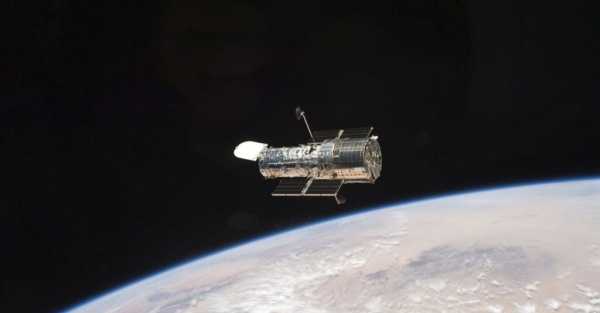 Nasa’s Hubble Space Telescope temporarily pauses observations after malfunction