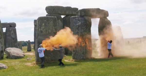 Just Stop Oil condemned by Sunak and Starmer after Stonehenge protest