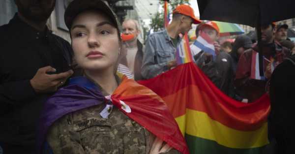 LGBT soldiers in Ukraine rally for legal rights