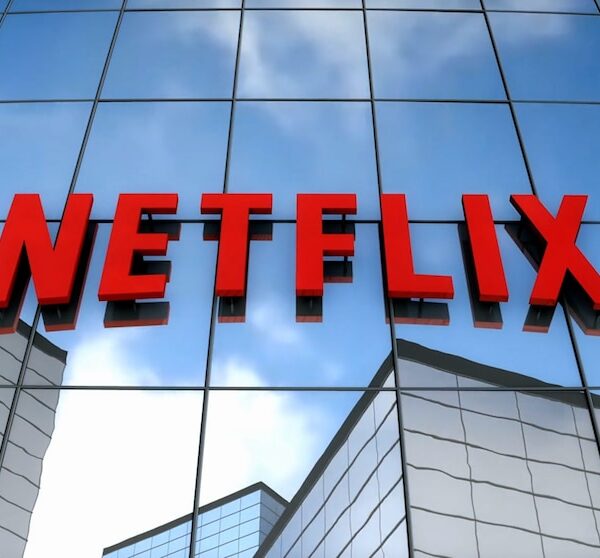 Video Netflix shares surge after strong earnings report