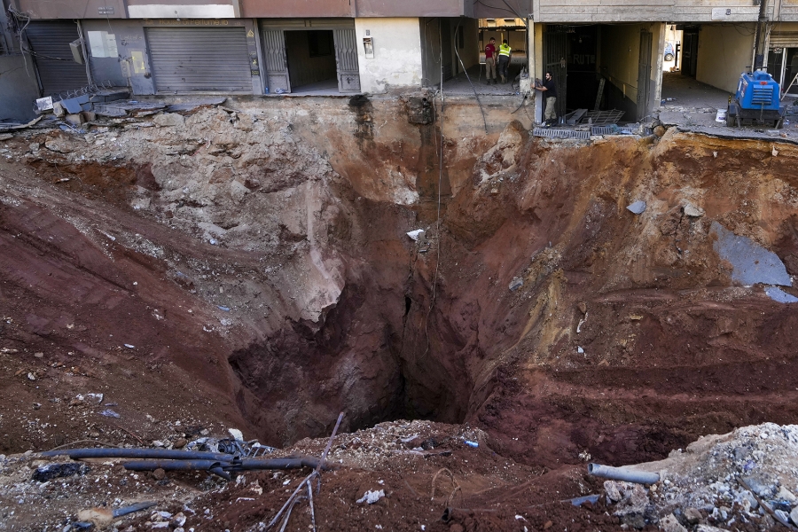 An image of a giant hole in the ground