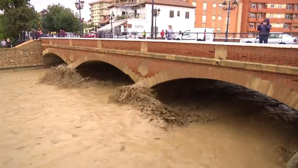 Video Flooding in Spain leaves dozens dead, officials say