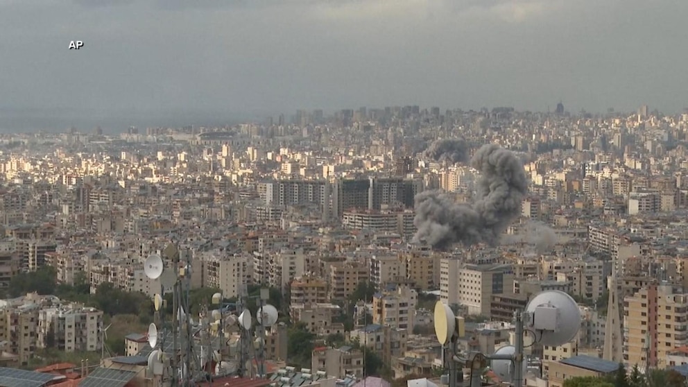 Video Israeli airstrikes hit Beirut suburbs