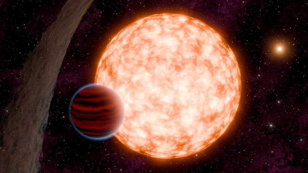 Video Grad student discovers planet orbiting nearby star