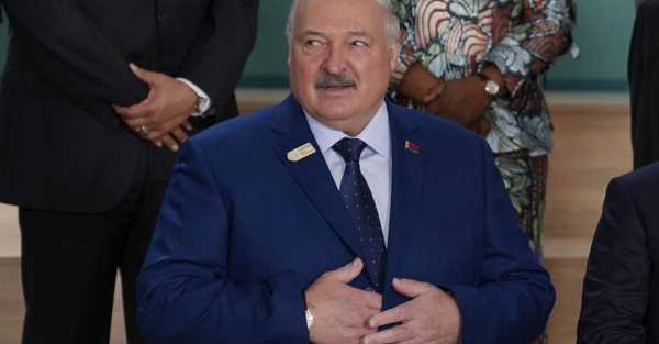 Belarus targets hundreds for showing solidarity with Ukraine