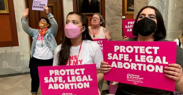 Judge strikes down US state’s abortion bans, pill prohibition to end pregnancy