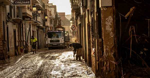 Spanish flood-hit towns brace for another storm