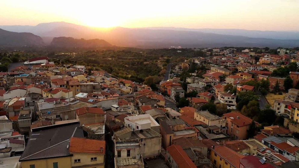 Video Italian village offering cheap homes to Americans wanting to move after the election